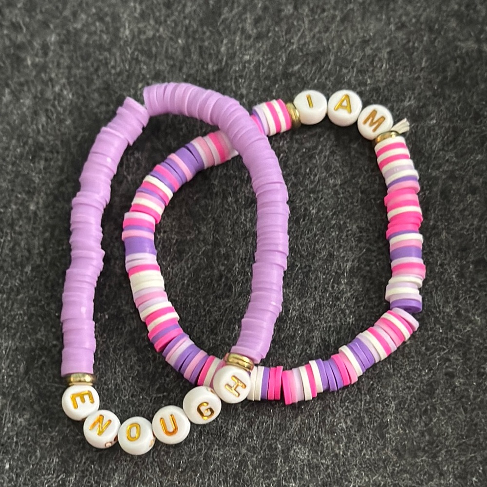 Purple and Pink Beaded Jewelry Set with Elastic Design